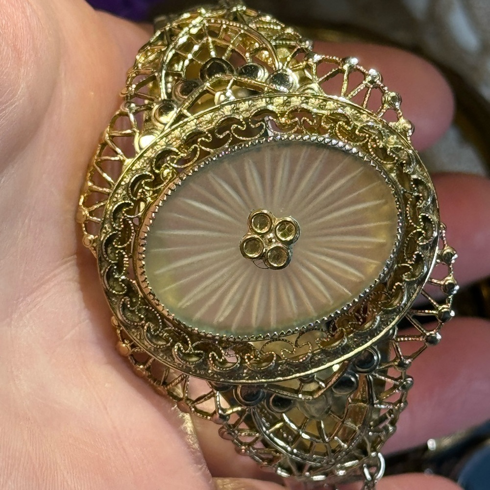 Vintage Whiting & Davis gold finish Bracelet bangle 2.5” - Picture 2 of 7